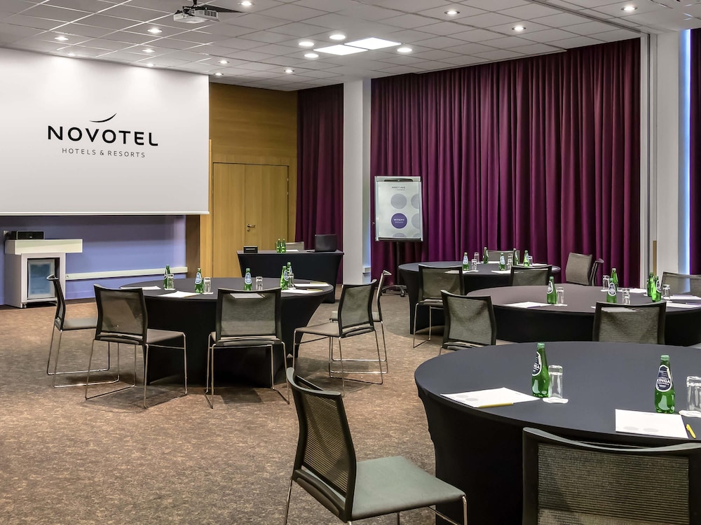 NOVOTEL LODZ CENTRUM 69/77