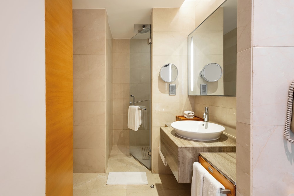 Hyatt Pune 69/70