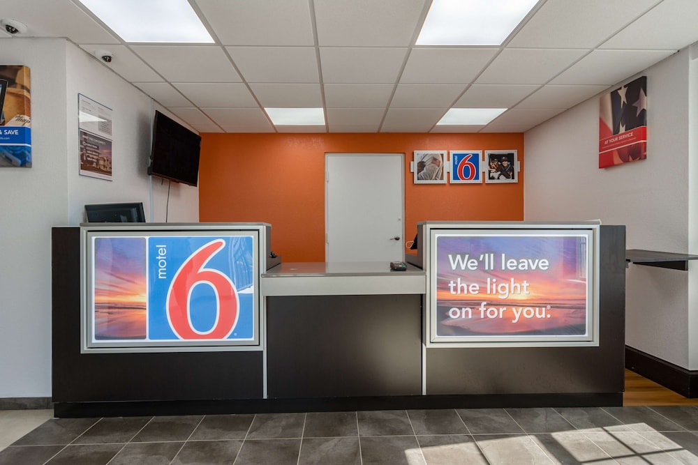 Lobby at Motel6 White, GA - Cartersville, CARTERSVILLE - GA
