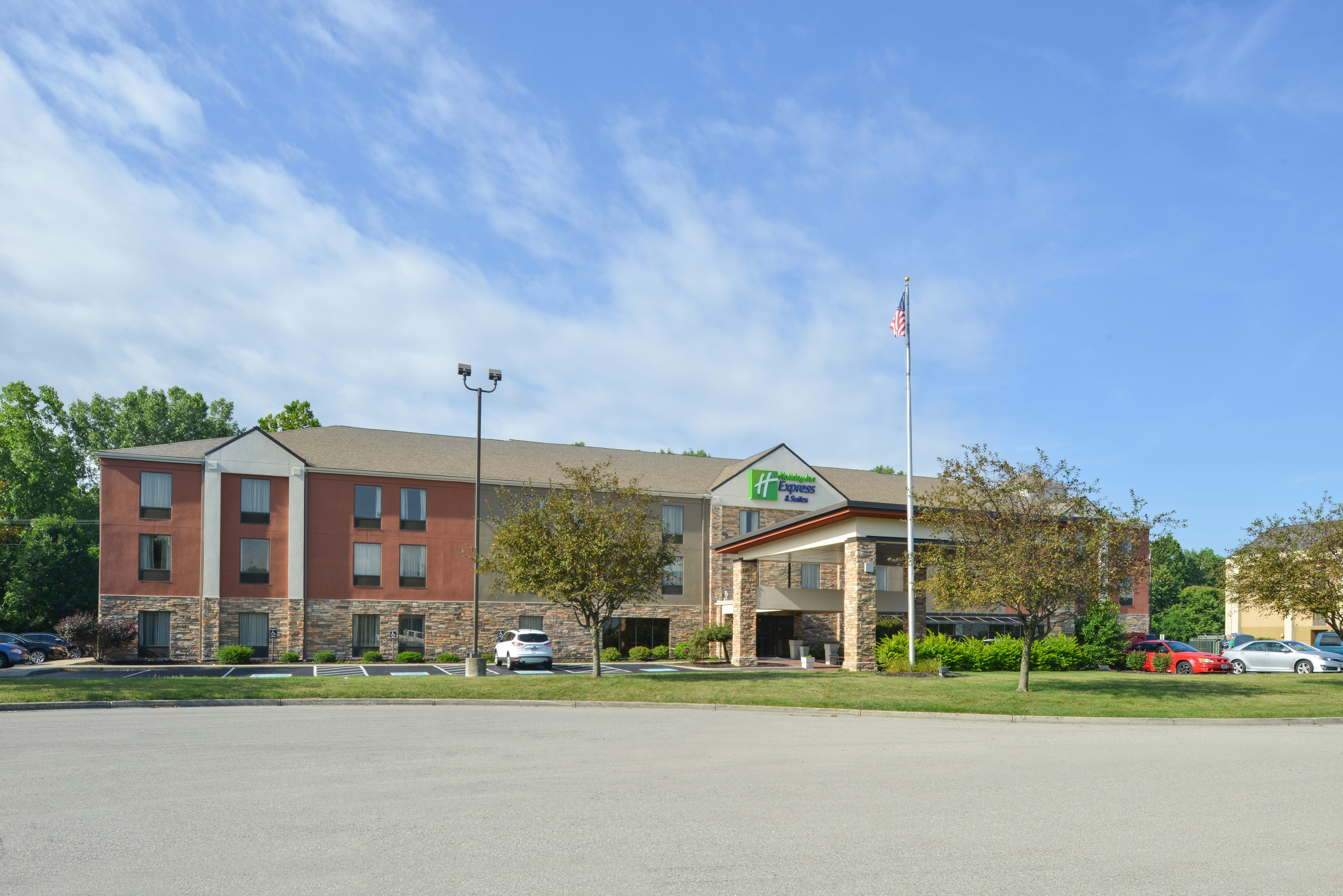 Holiday Inn Express & Suites Dayton-Huber Heights, an IHG Hotel 2/43