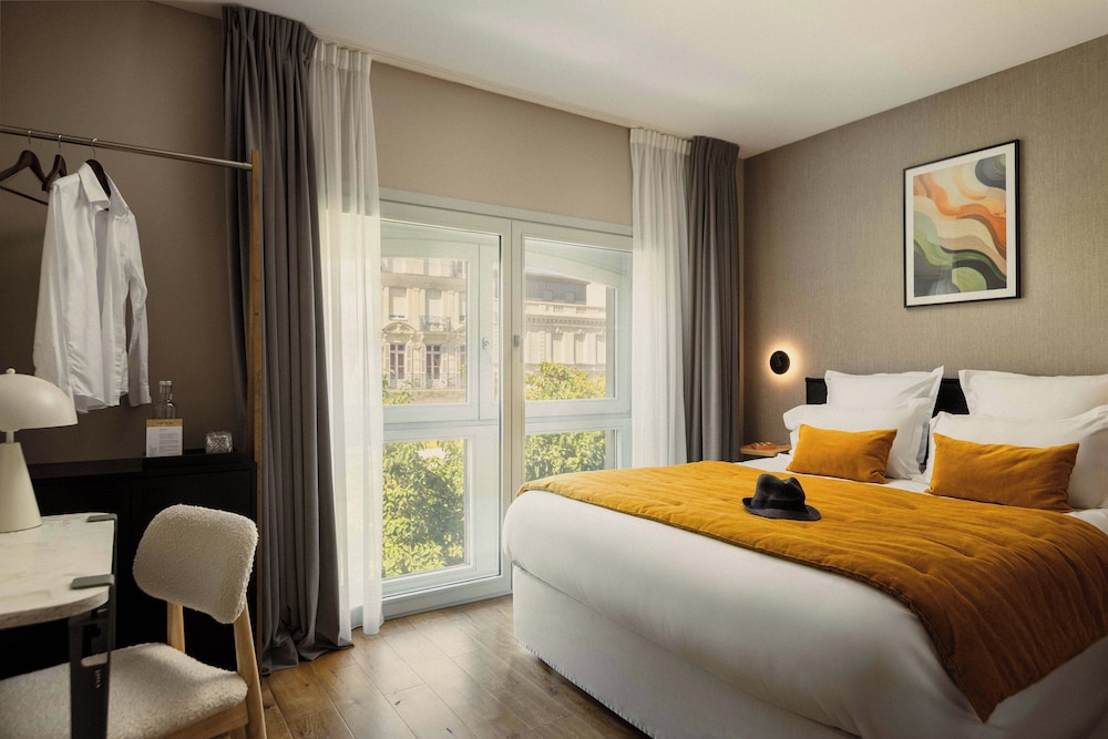 Hotel 21 Foch 13/50