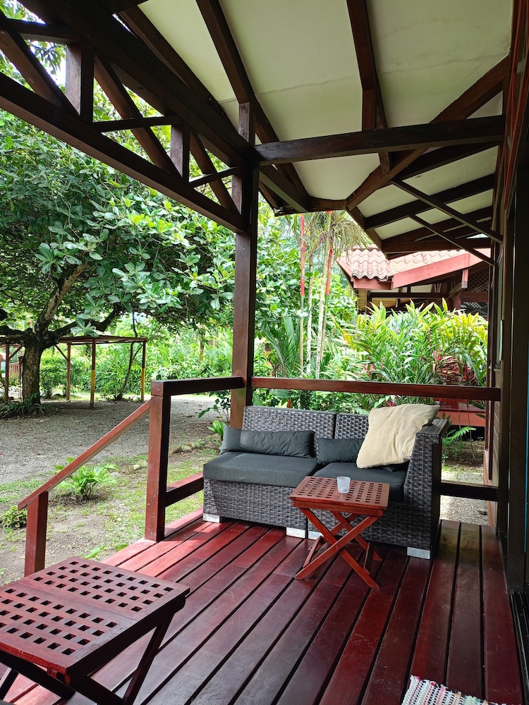 KENAKI LODGE 24/50