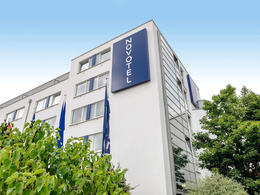 Premier Inn Erlangen 1/70