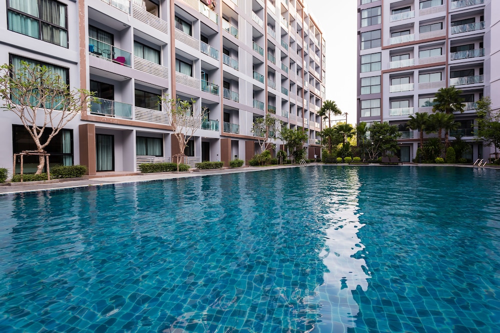 Dusit Grand Park By Grandisvillas 8/39