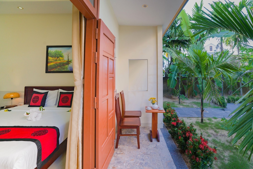 STANDARD, TWIN BEDS, GARDEN VIEW