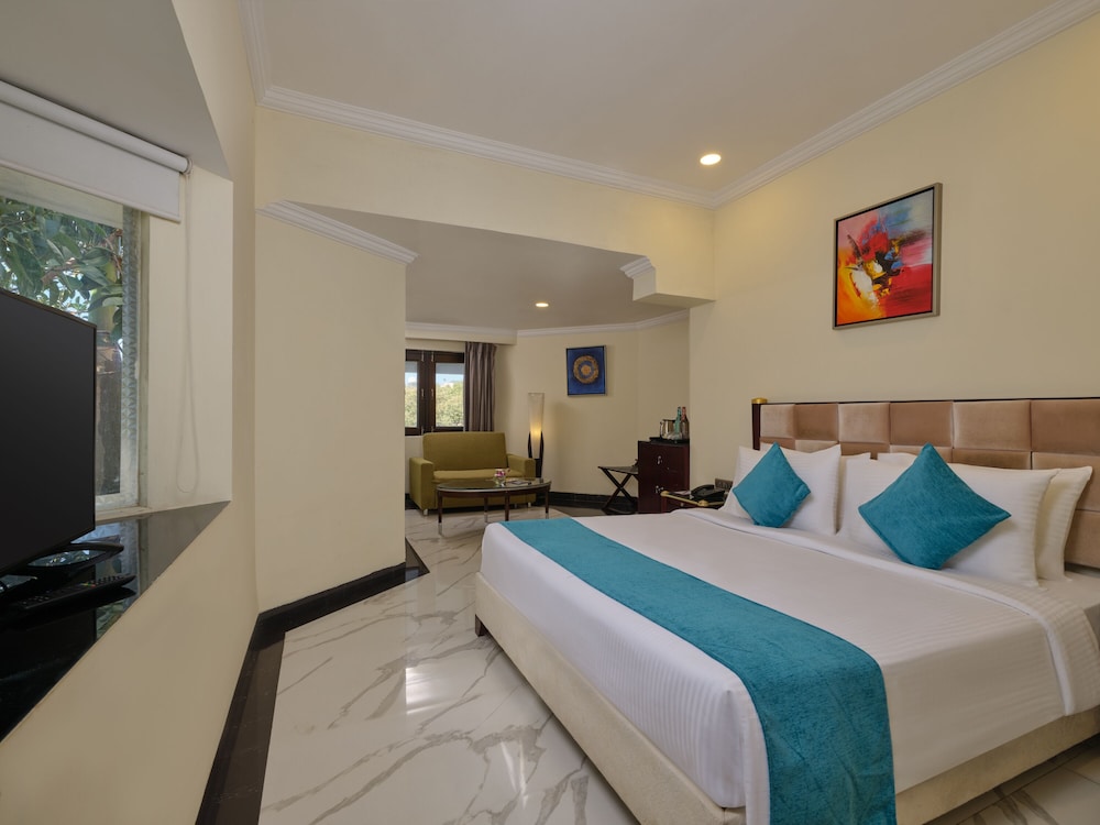 غرفة كلاسيكية بسرير كوين، Sterling Mount Abu 5/9