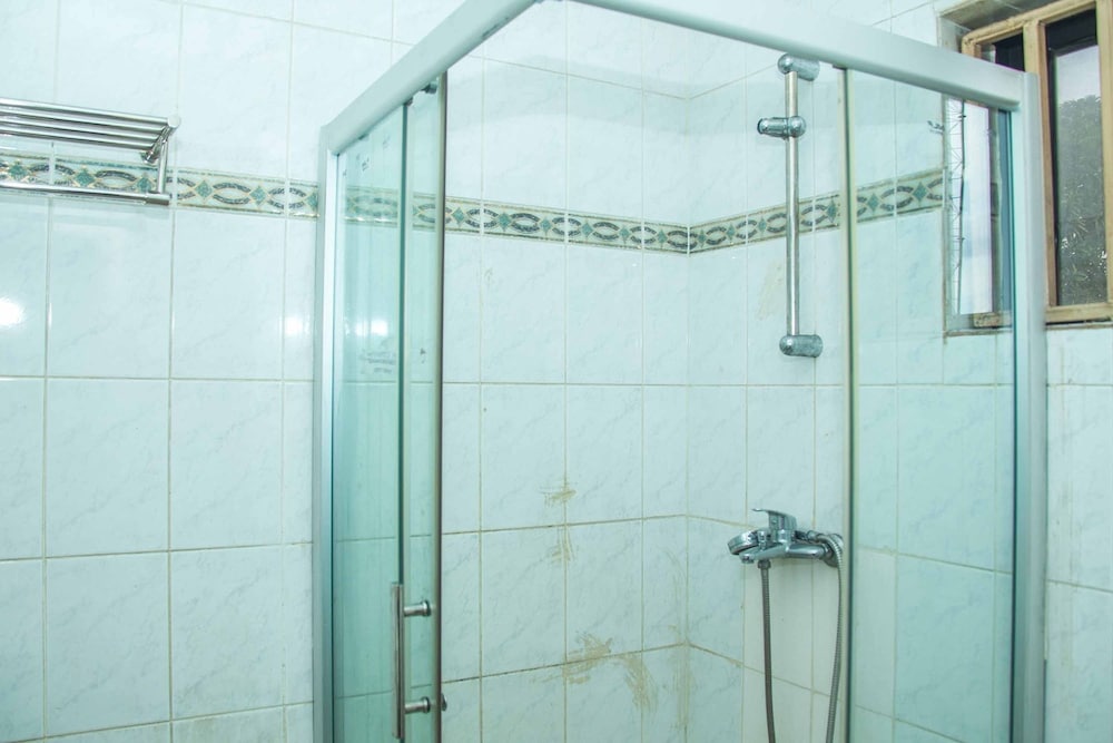Muriela Hotels 44/45