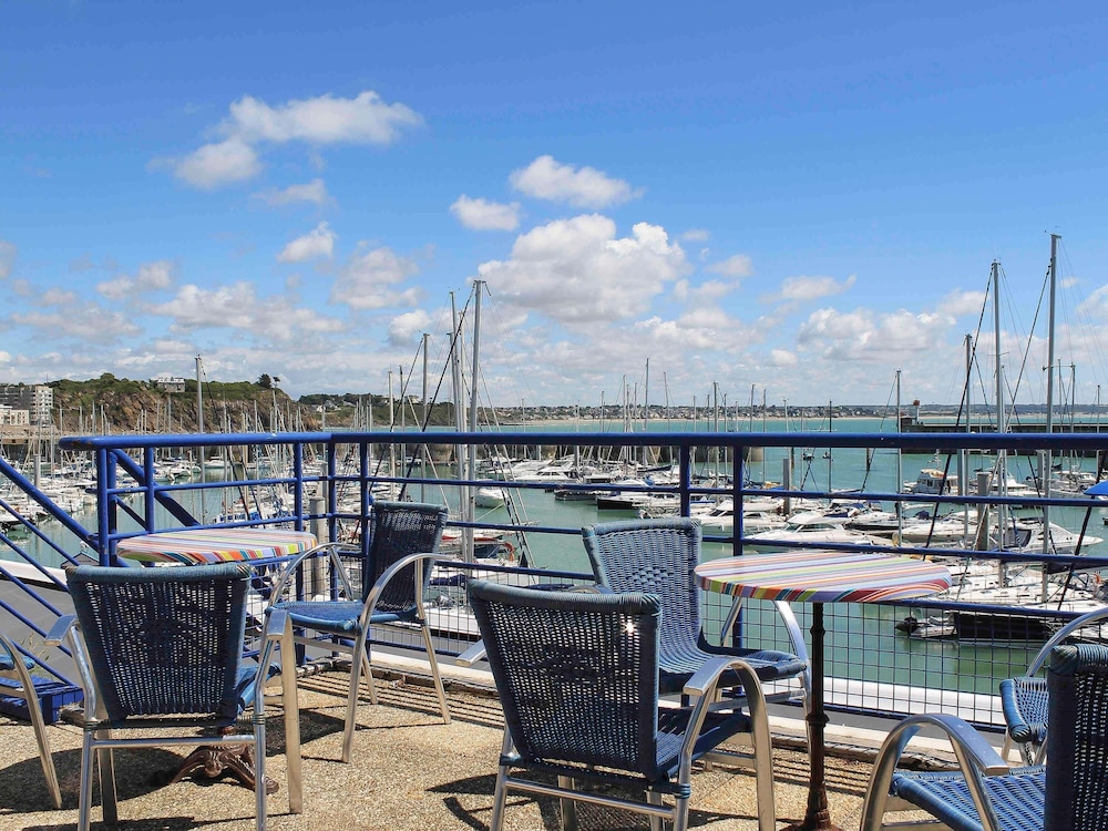 Ibis Granville Port De Plaisance 60/63