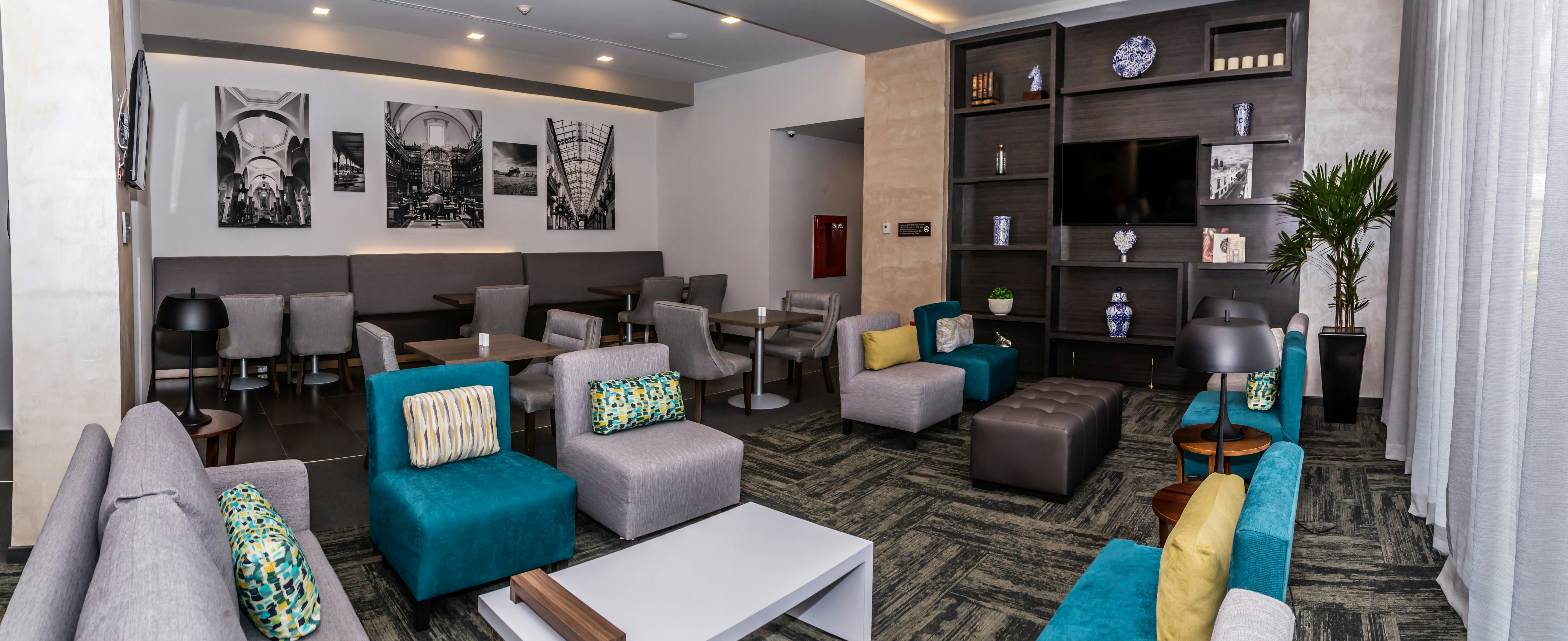 Hampton Inn Suites By Hilton Puebla 34/56