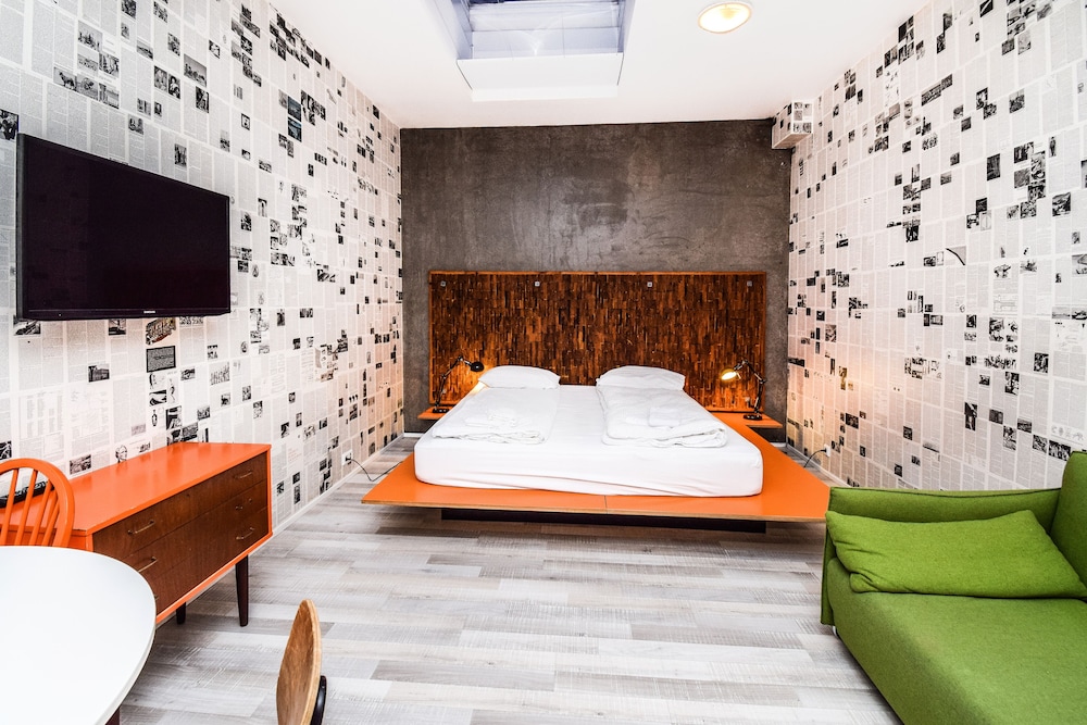 OK Hotel 20/66