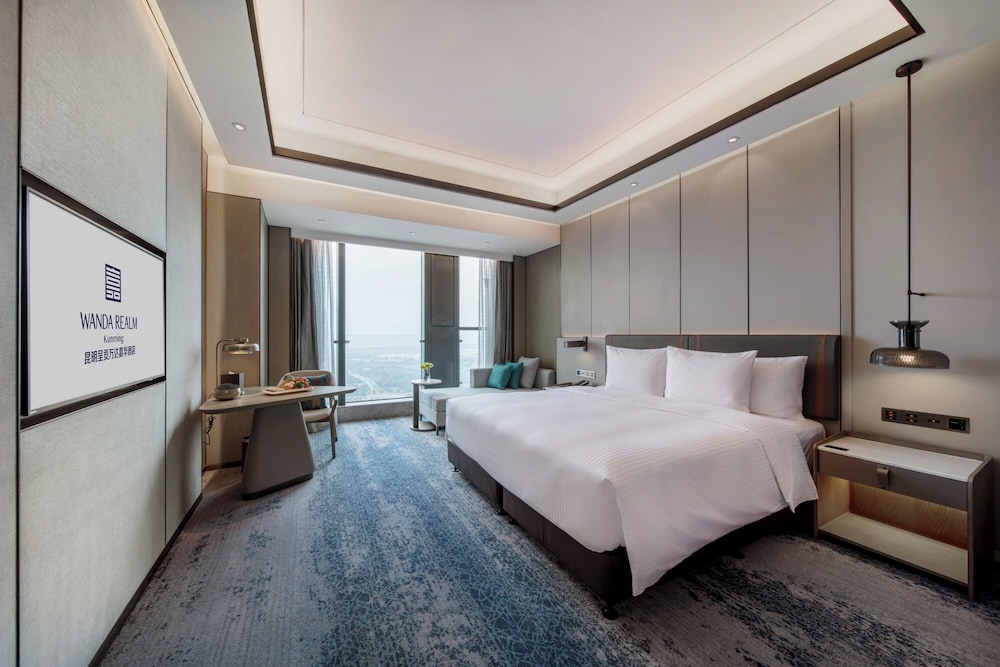 Superior, Single, King Bed