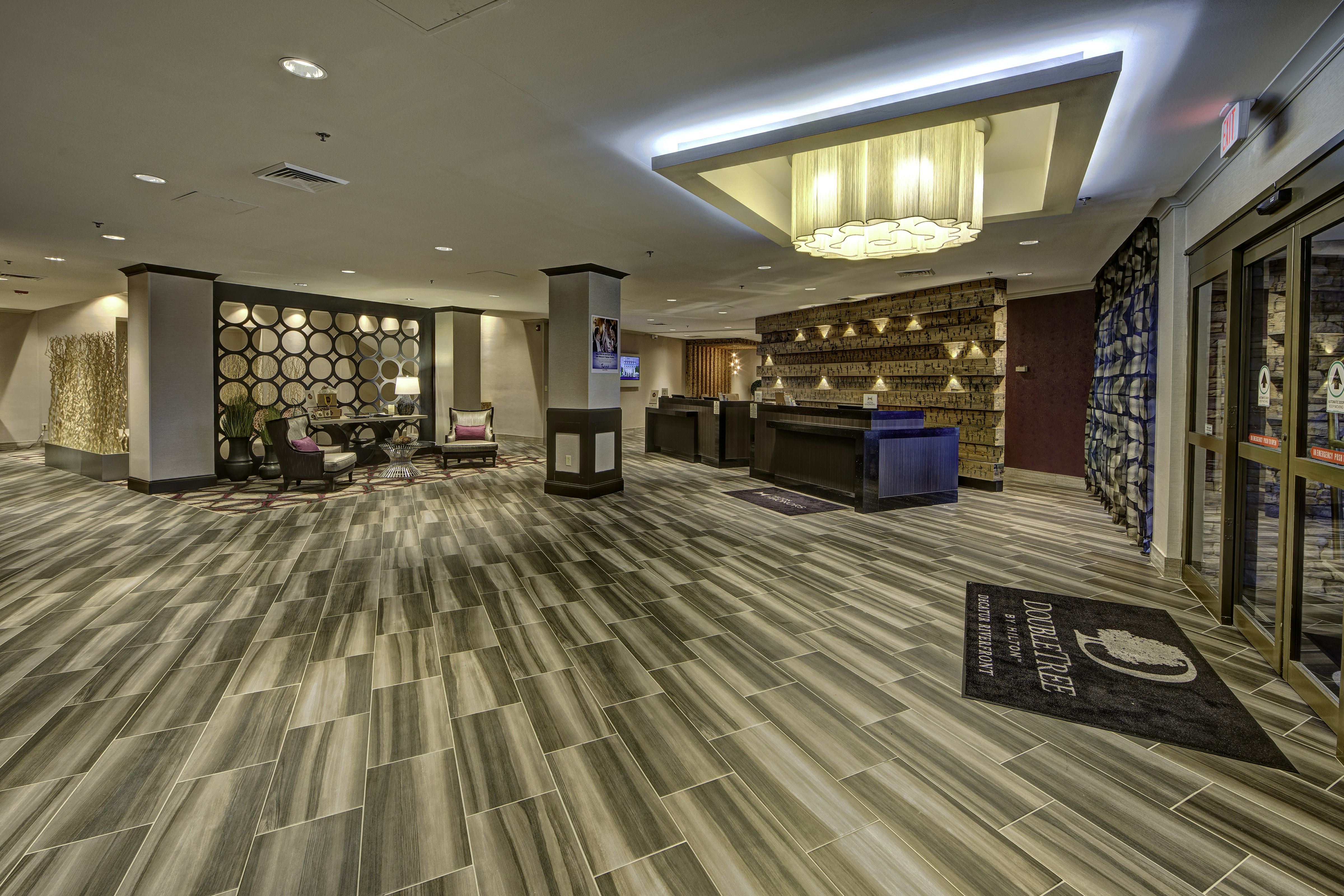 Lobby at Doubletree By Hilton Hotel Decatur Riverfront, DECATUR - AL