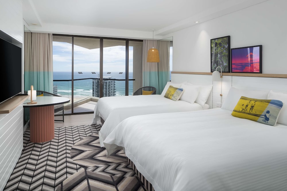 Qt Gold Coast 27/76