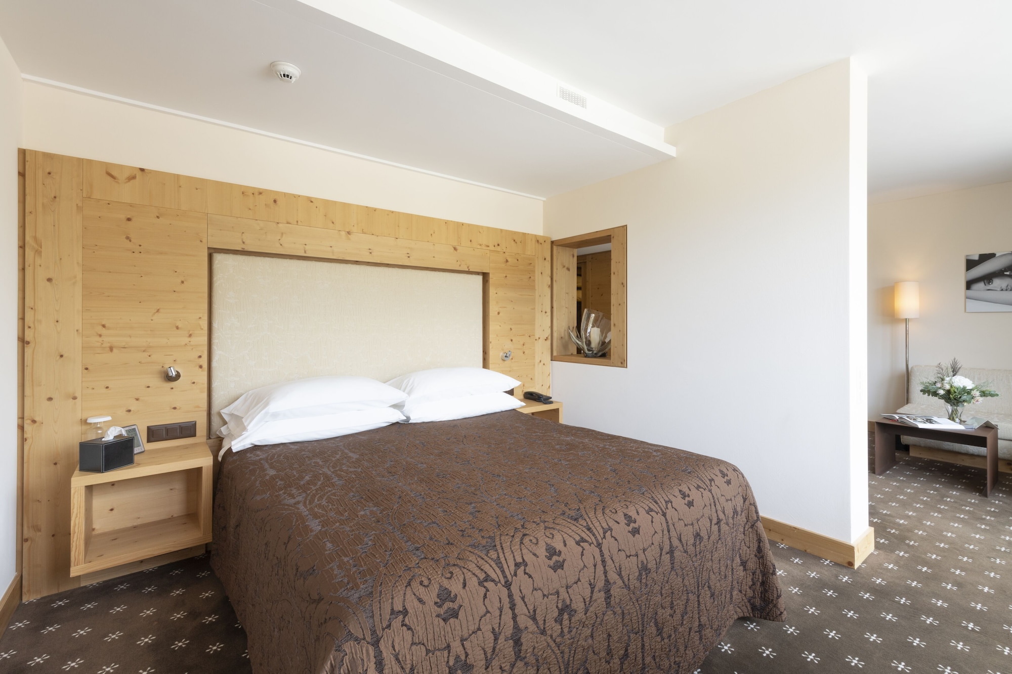 Alpine, Junior Suite, King Bed، Nira Alpina 5/8