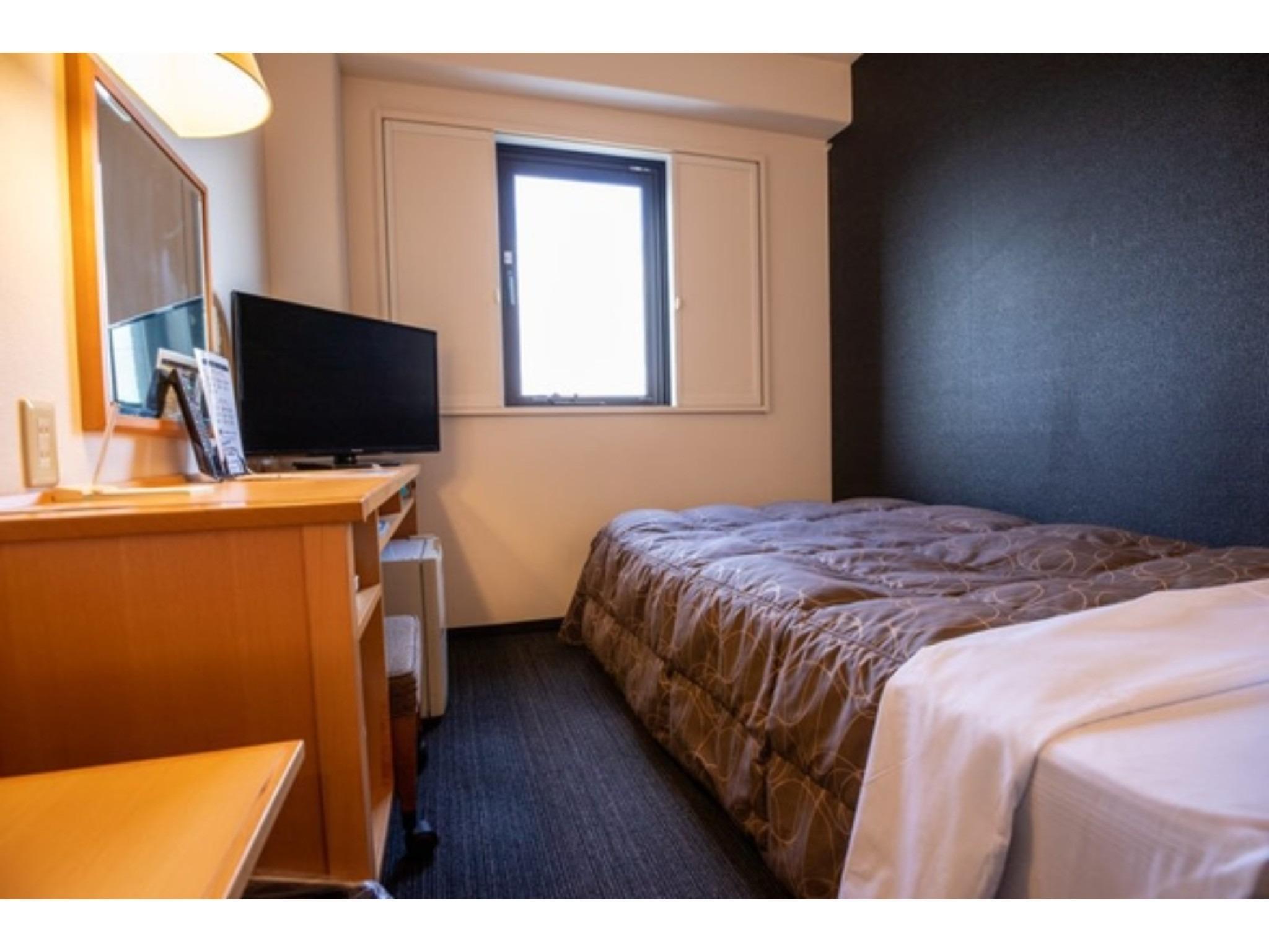 Semi Room, Semi Double Bed