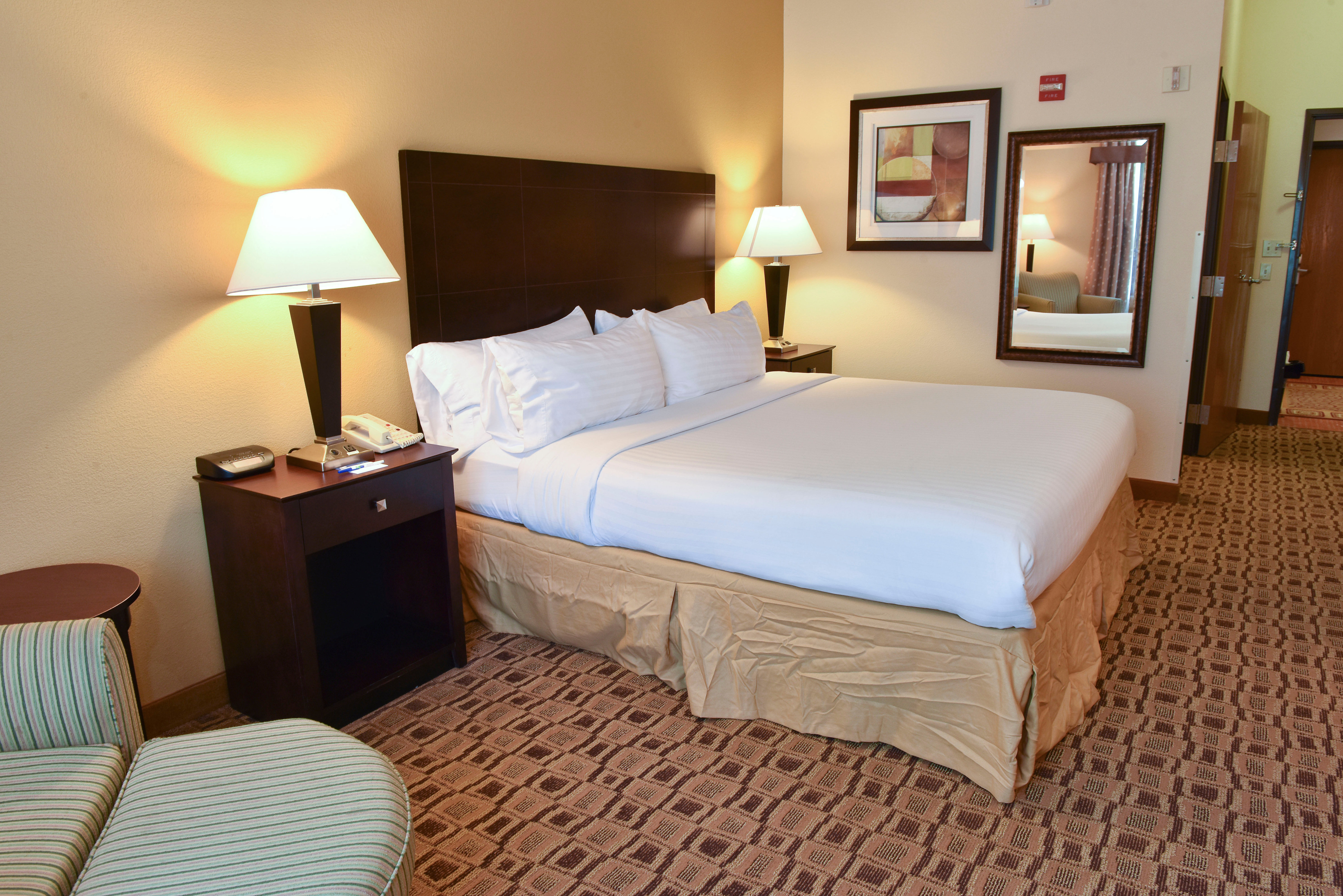 Holiday Inn Express Boonville 19/50
