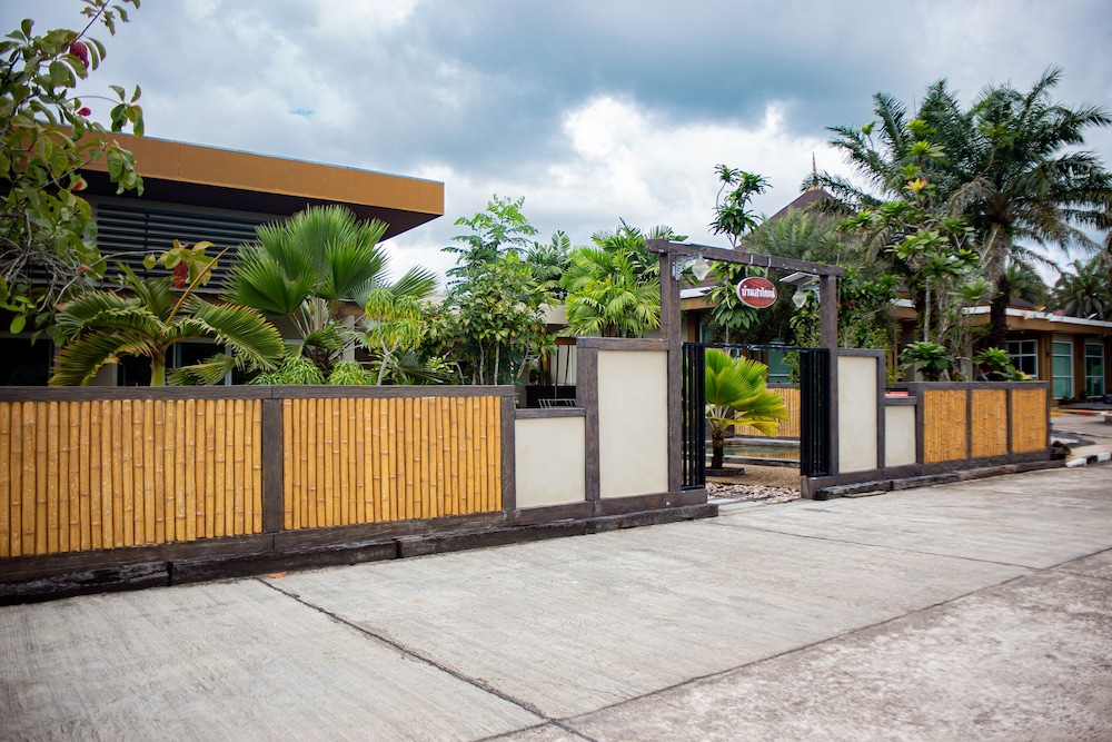 Saline Hot Spring Resort 51/62
