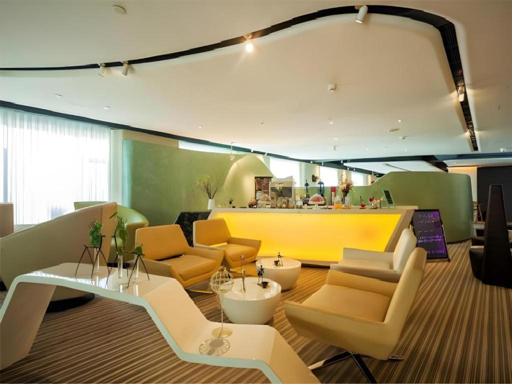 Metropolo Jinjiang Hotels (Qingdao Chengyang District Government) 36/49