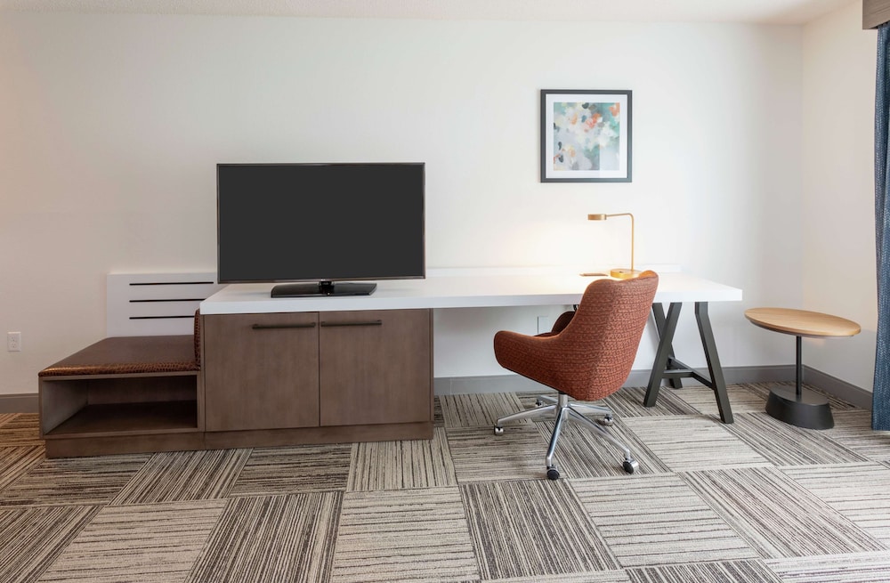 Hilton Garden Inn Minneapolis St. Paul-Shoreview 46/57