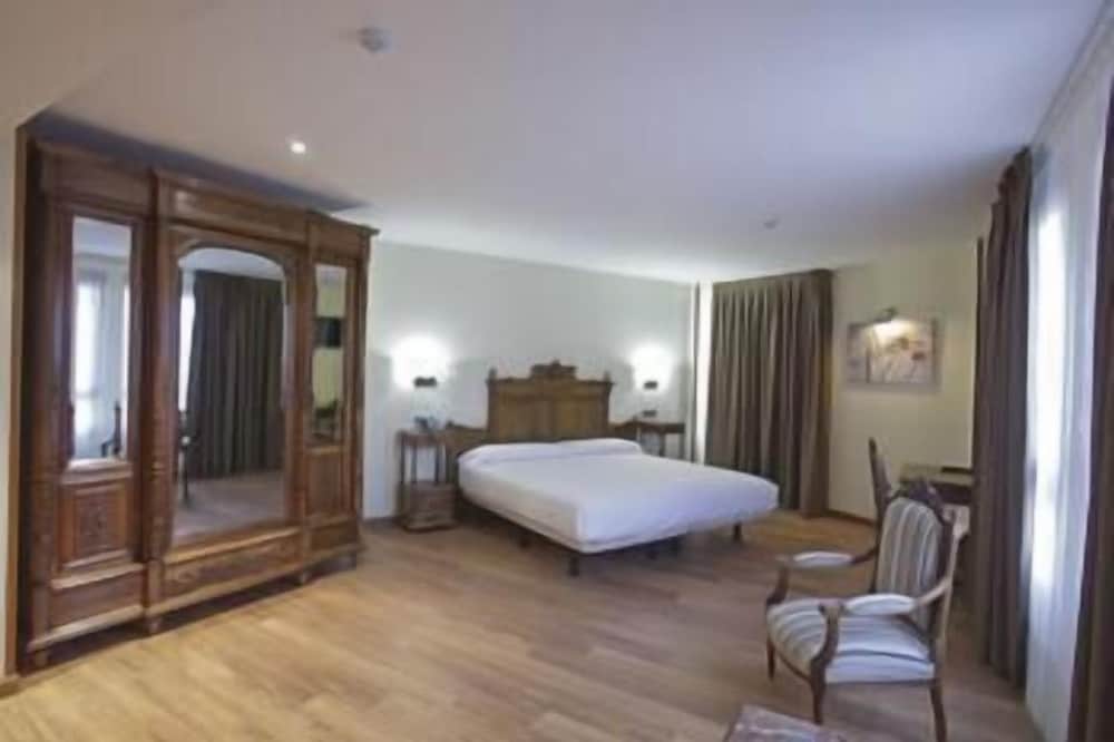 Hotel Zalle Don Fernando 15/44