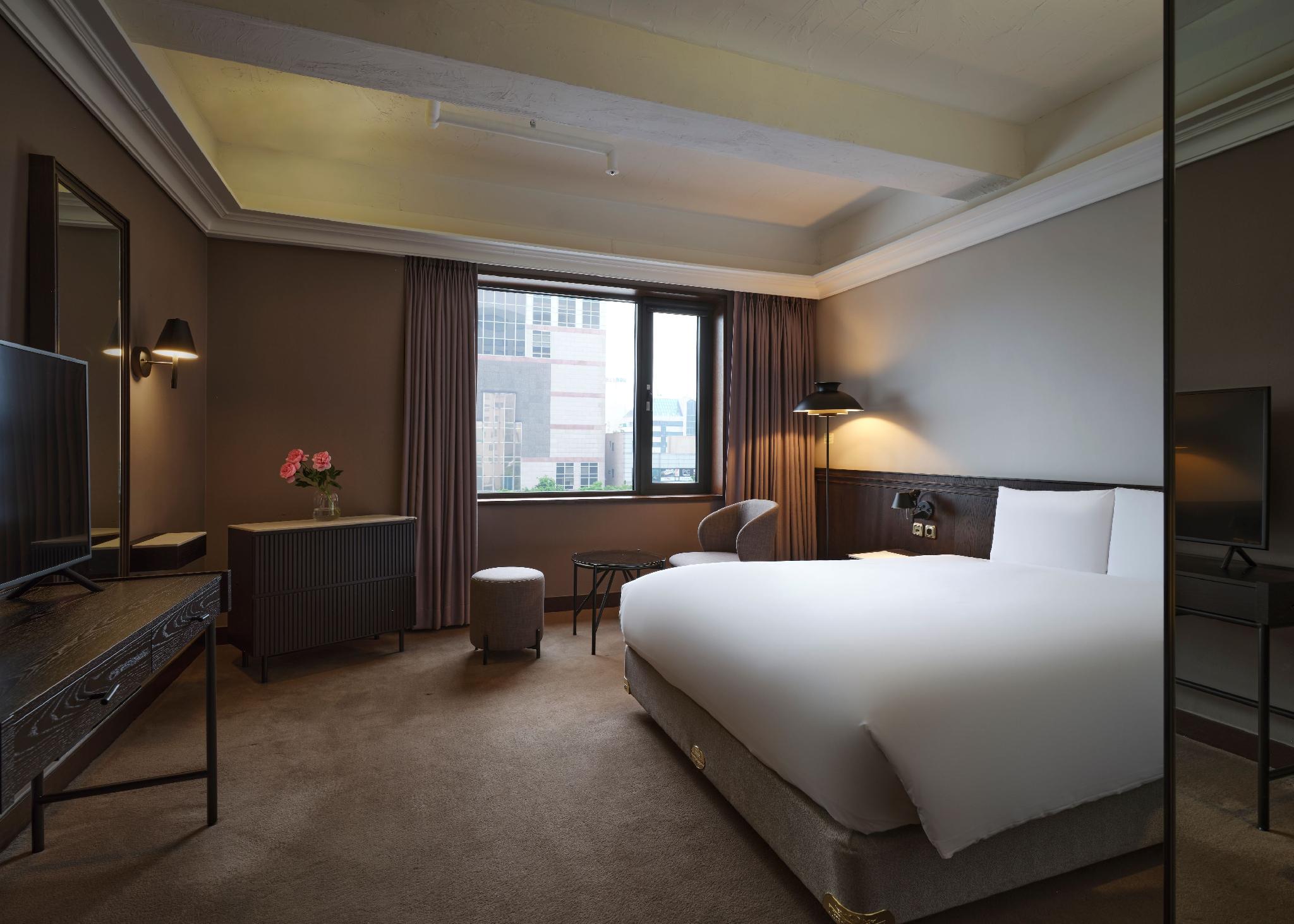 Standard, Double Bed, Outdoor Pool