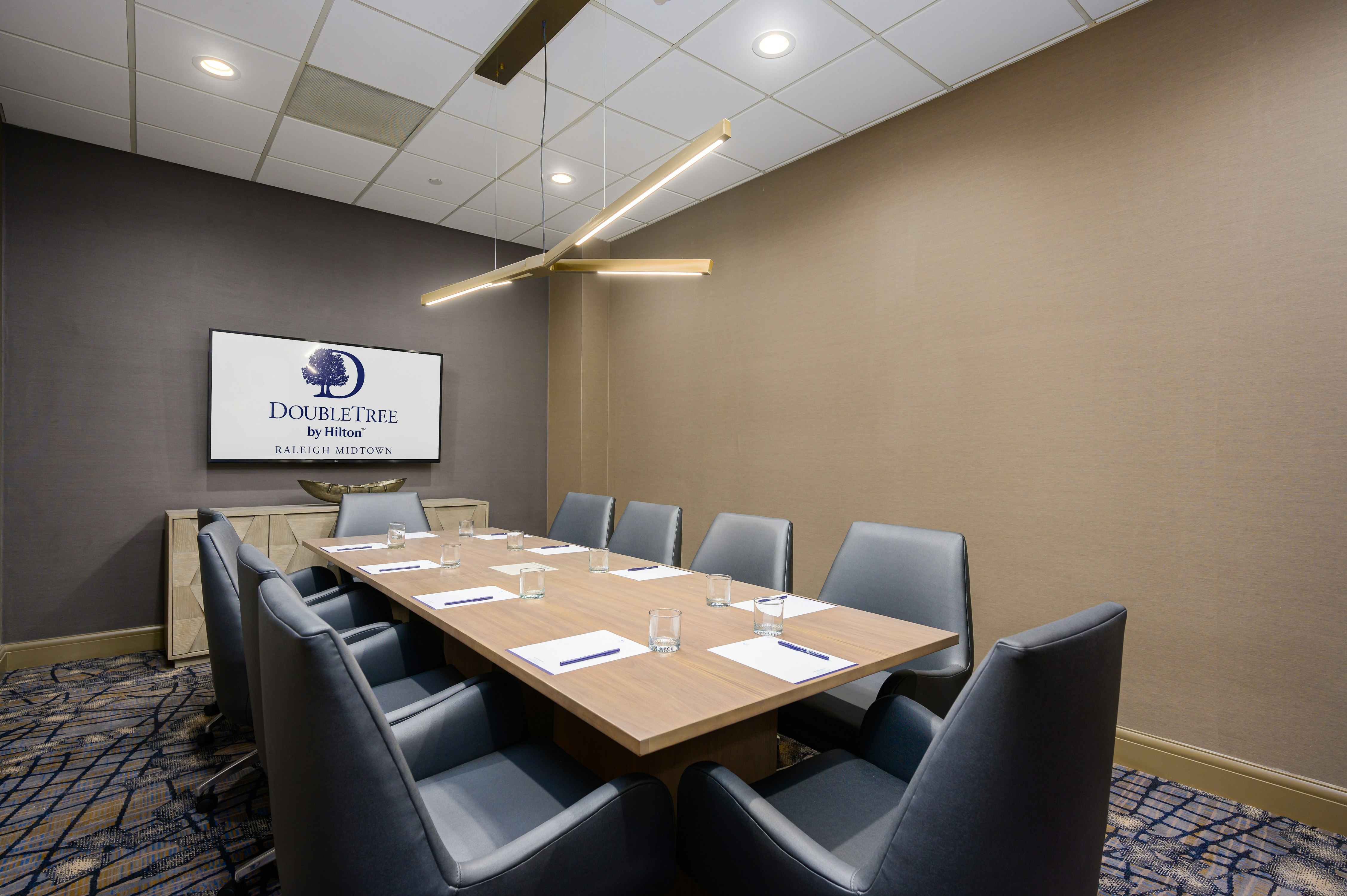 DoubleTree by Hilton Raleigh Midtown 14/21