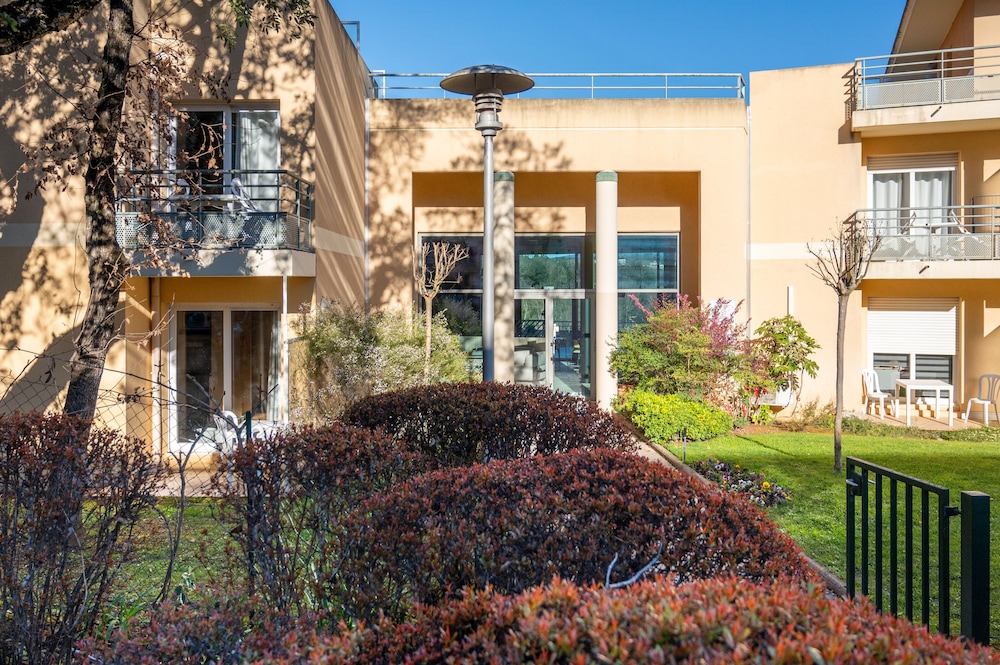 Nemea Appart Hotel Green Side Biot Sophia Antipolis 5/50