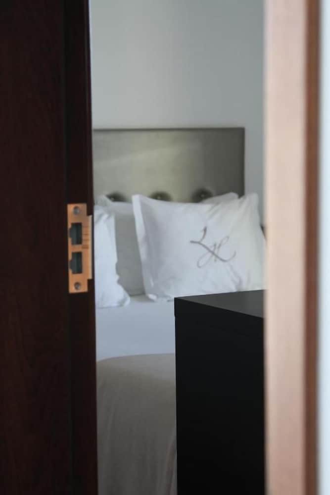 Lazza Hotel 16/45