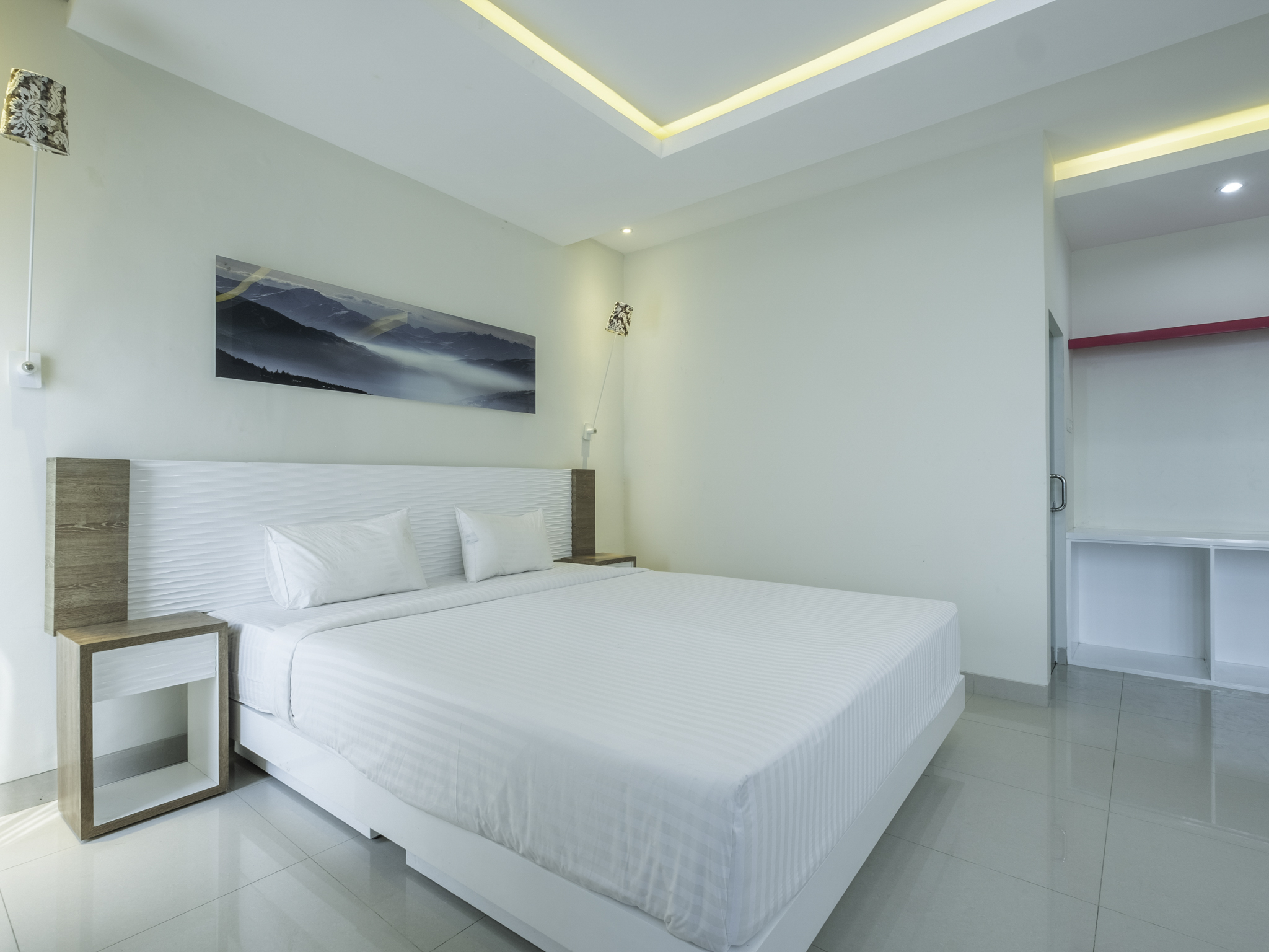 Capital O 1044 Diemdi Hotel 7/40