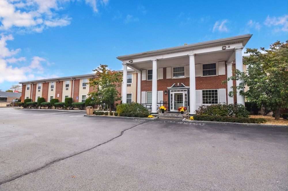 Charles River Inn 21/27