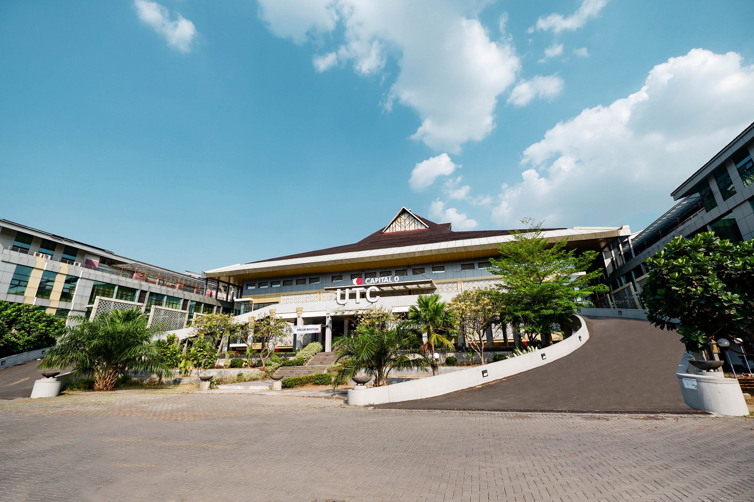 Hotel Utc Semarang 5/51