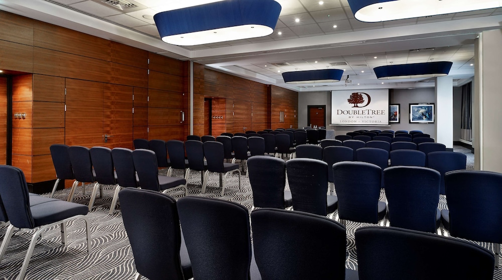 DoubleTree by Hilton London Victoria 13/56