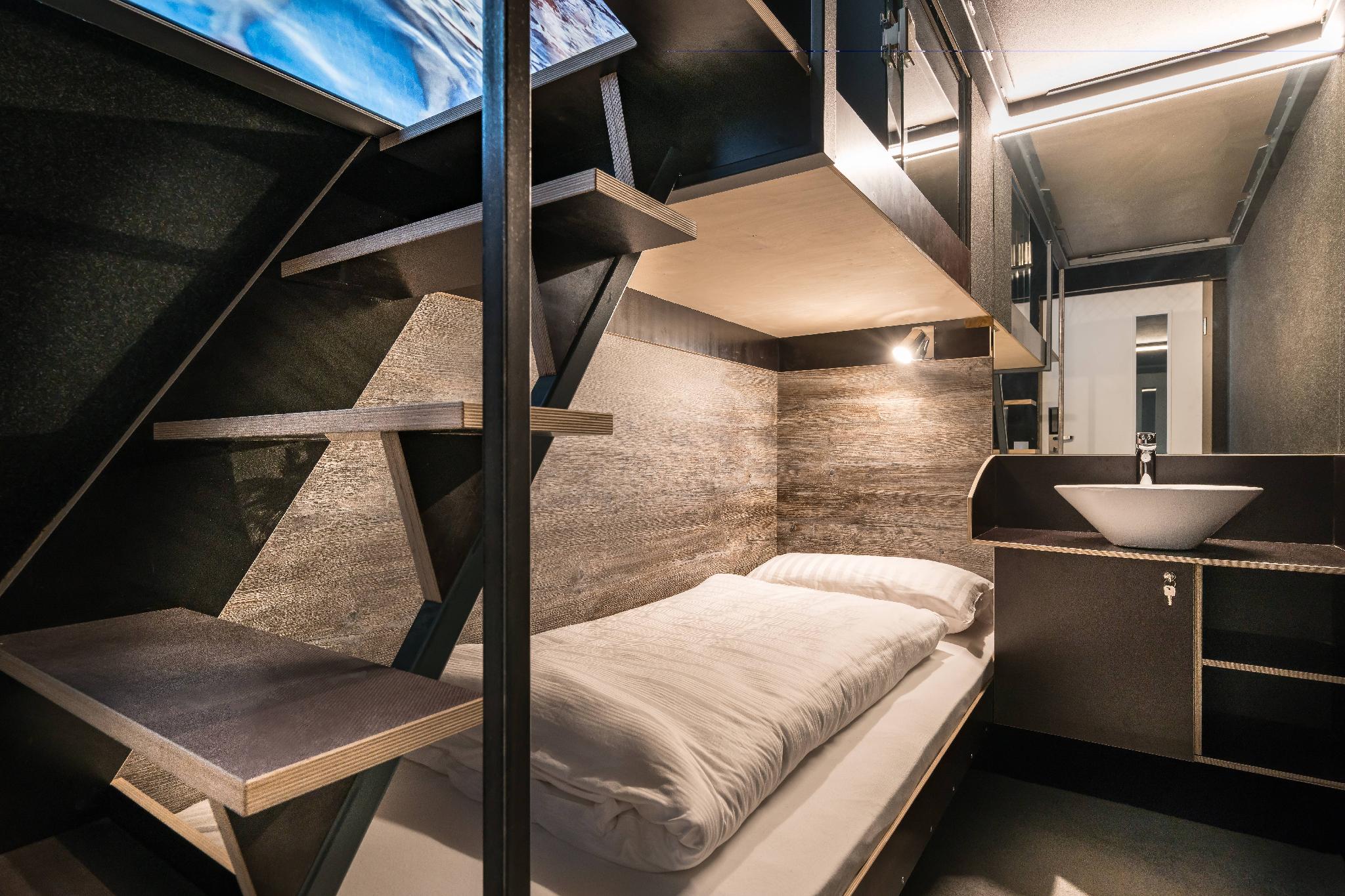 BoxHotel Gottingen 15/24