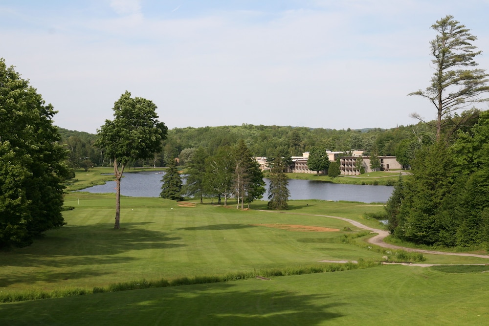 Pinestone Resort & Conference Centre 50/61