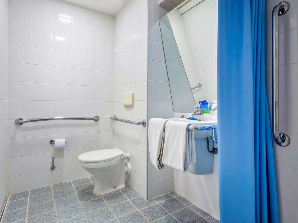 Ibis Budget SP Centro Sao Joao 18/75
