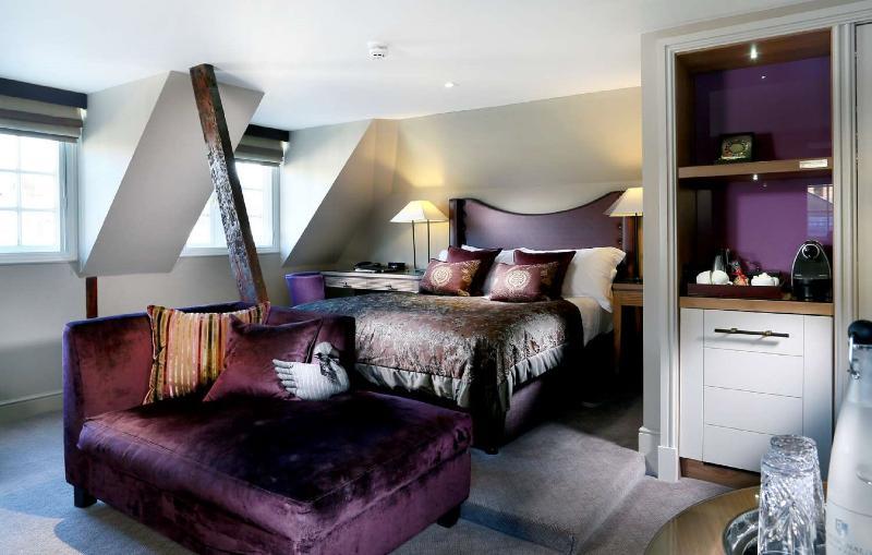 Super, Deluxe, King Bed