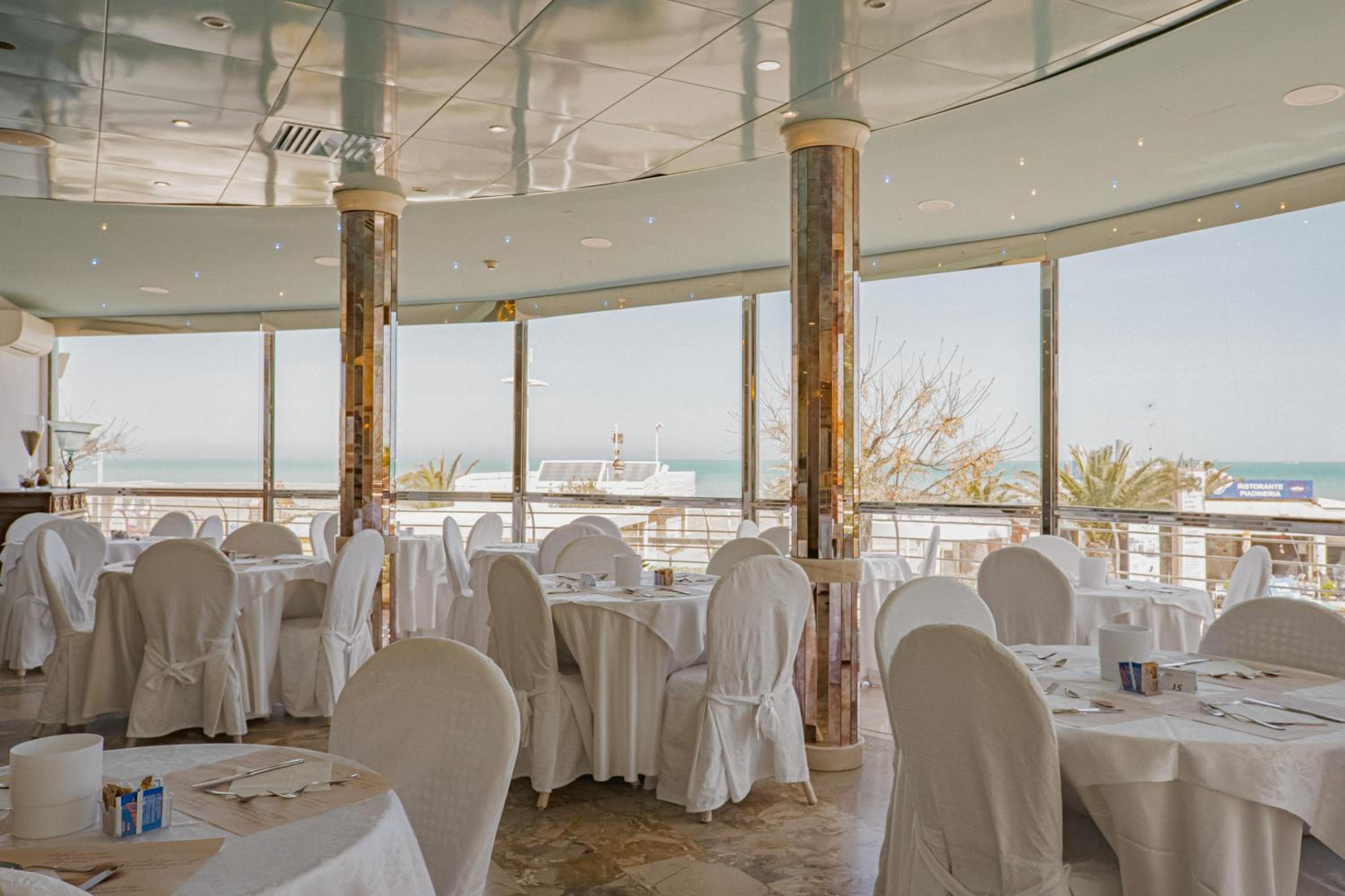 Des Nations Sul Mare Hotel 35/50