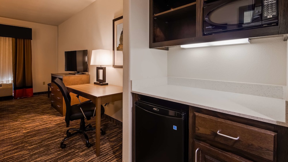 Best Western Plus Ardmore Inn Suites 31/32