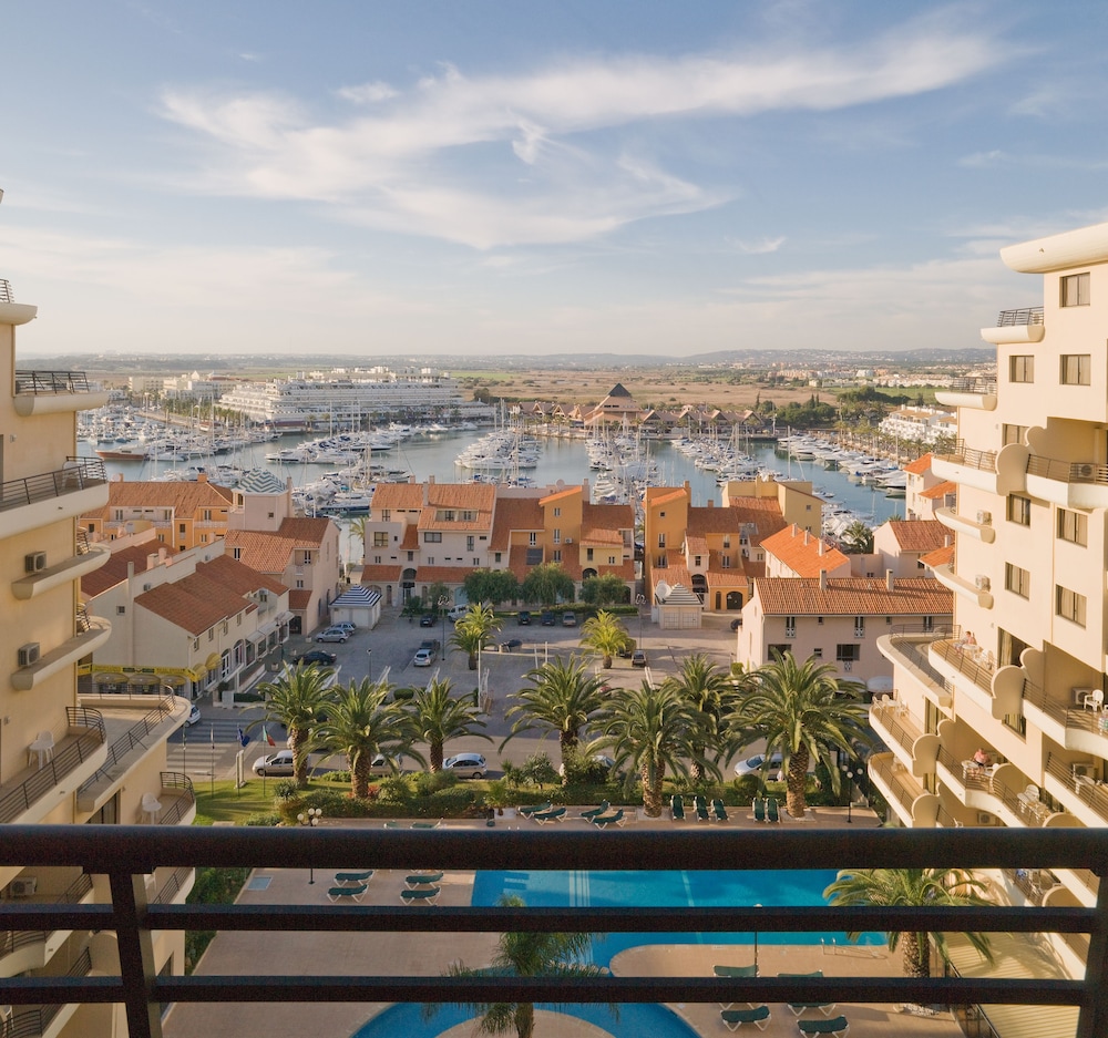 VILA GALE MARINA 45/50