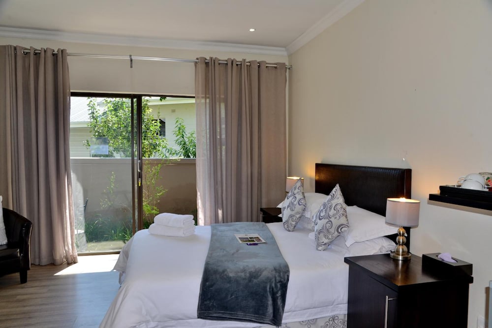 Sand River Guest House 15/50