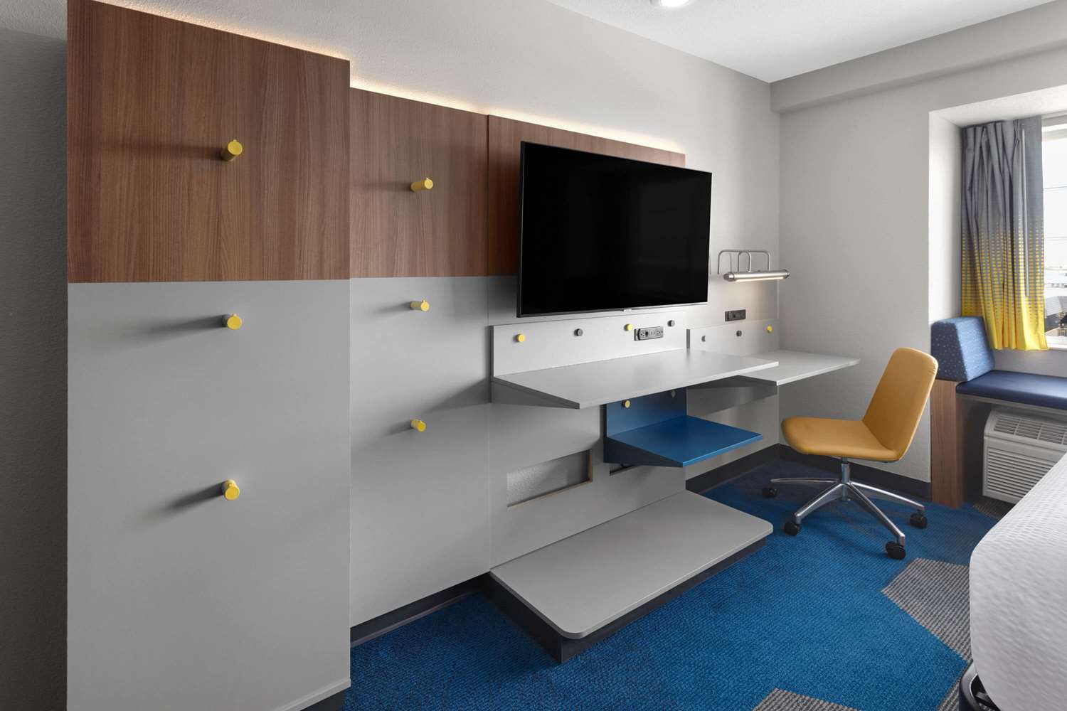 Microtel Inn Suites by Wyndham Rapid City 34/48