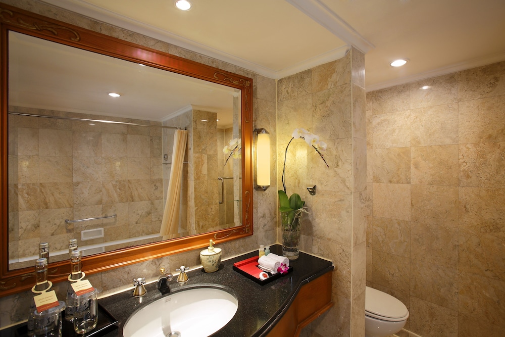 Ambhara Hotel 15/62