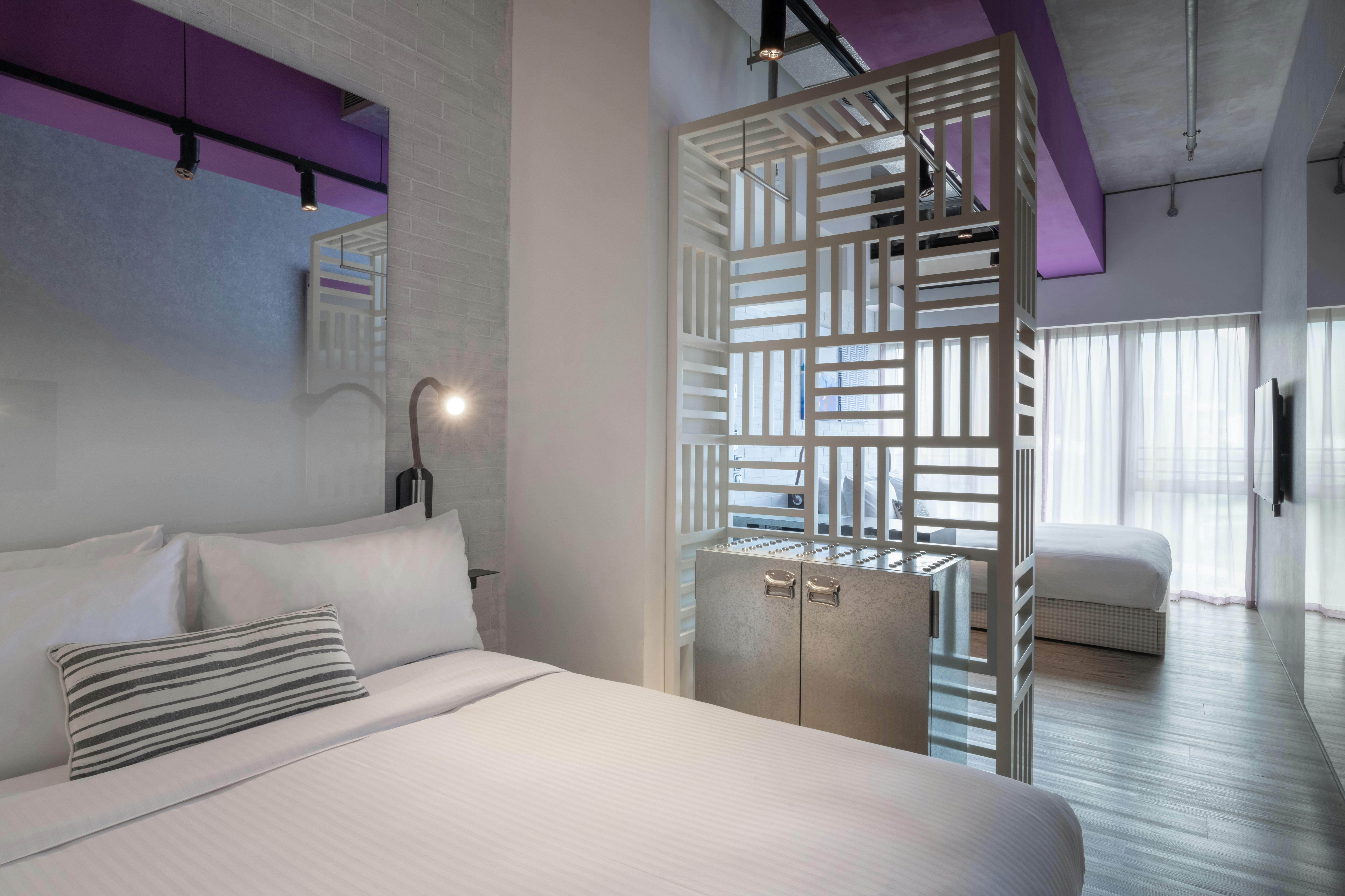Ovolo Southside 7/56