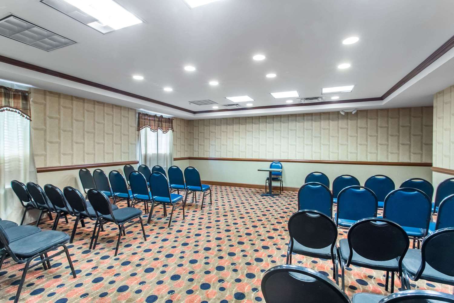 Days Inn Suites By Wyndham Fort Pierce I 95 6/11