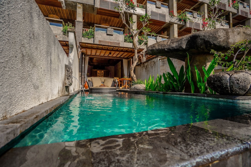 Kastara Resort 40/50