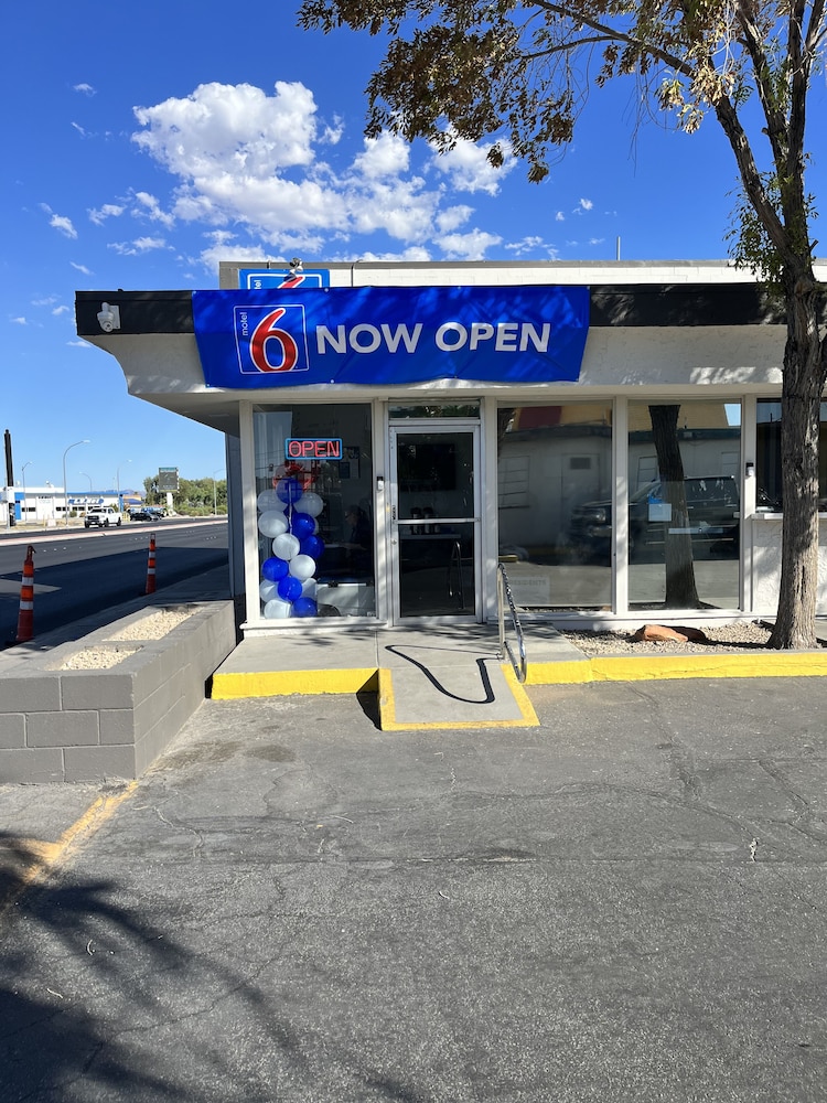 Motel6 Las Vegas, NV - Downtown Fremont St 25/31