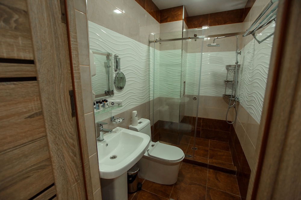 ADA Hotel Tashkent 57/58
