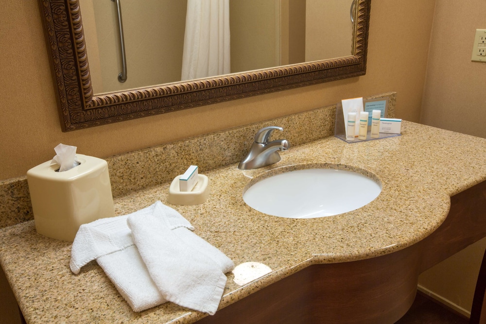 Hampton Inn Goshen 29/42