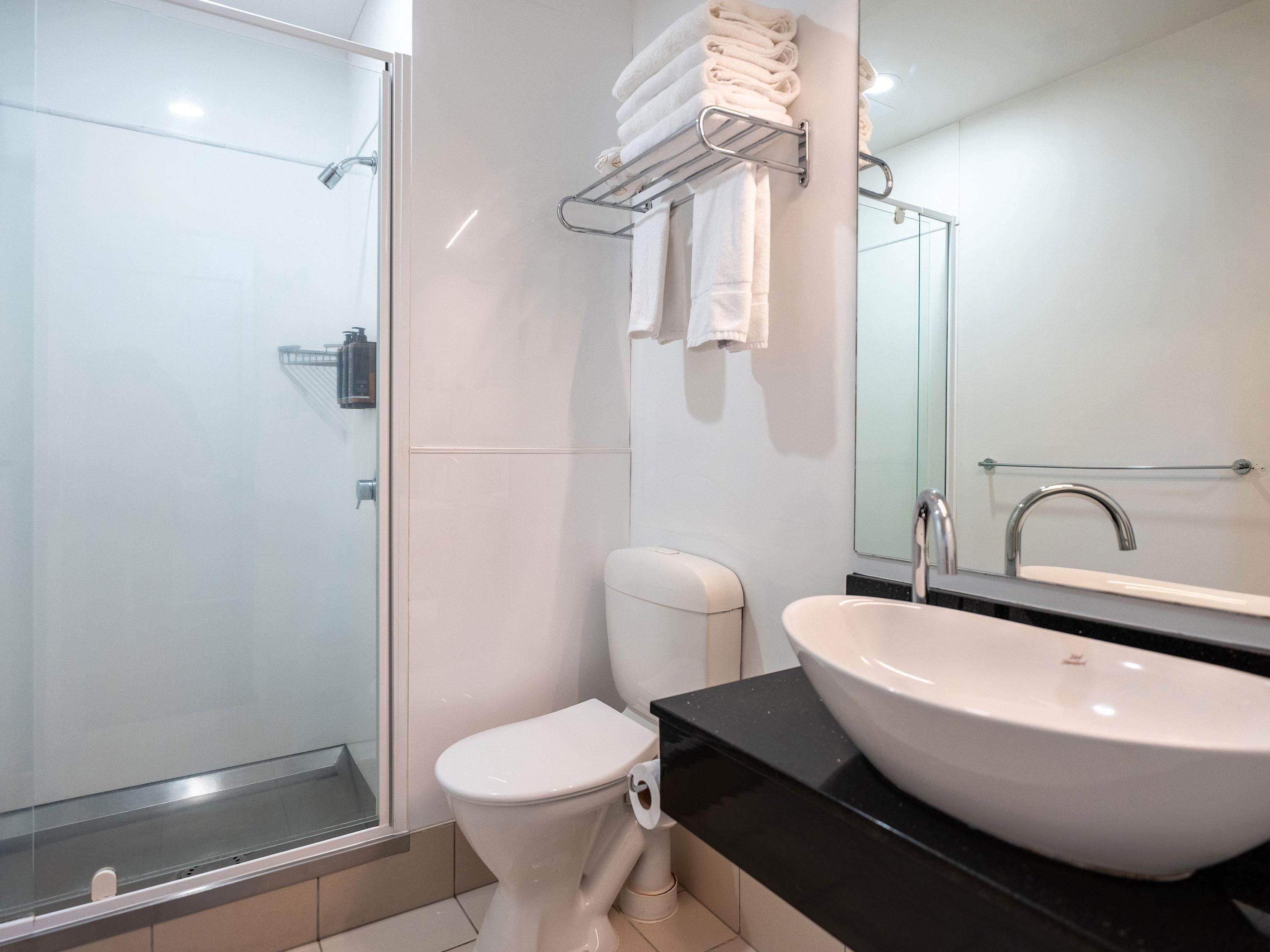 2 Bedrooms, Apartment, Kitchen