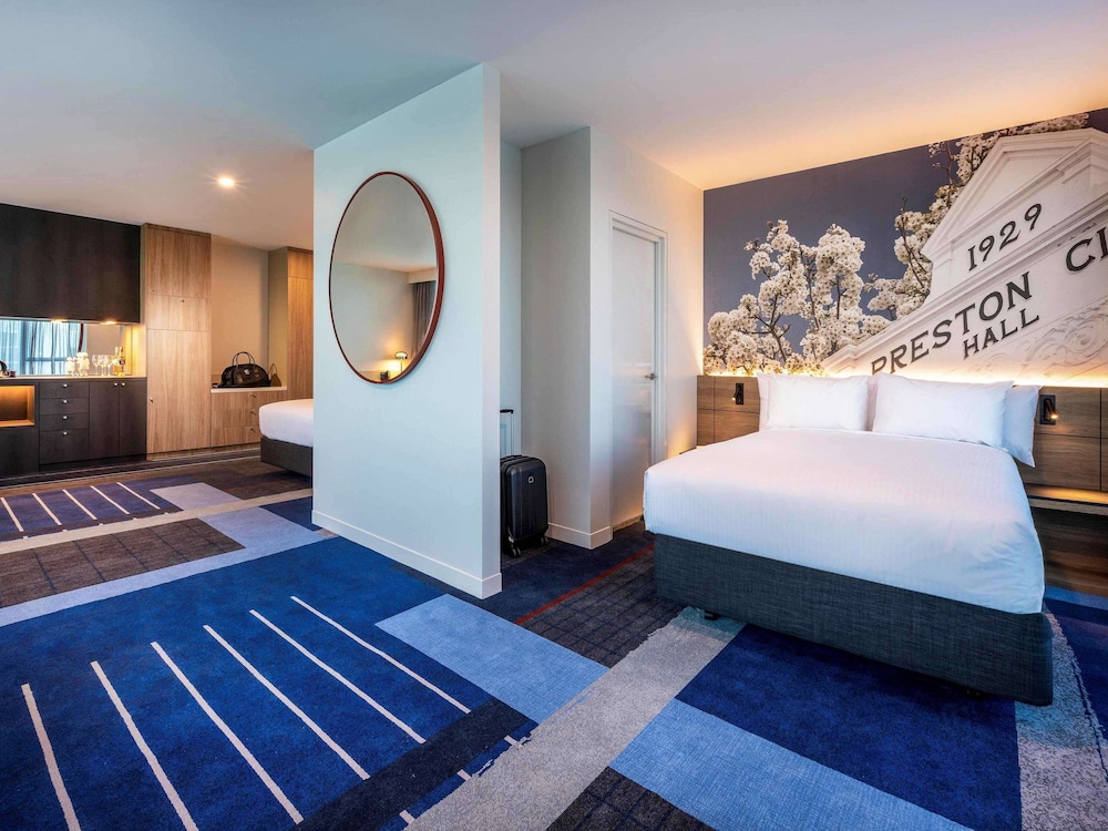 Novotel Melbourne Preston 24/94